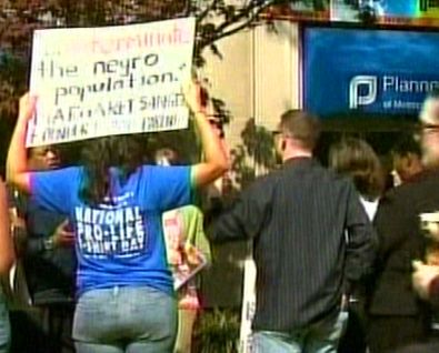 Protest at Planned Parenthood - CBN